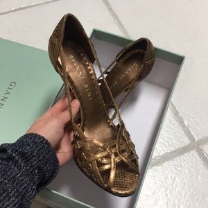 NEW Bronze Gianni Bini Heels size 7.5